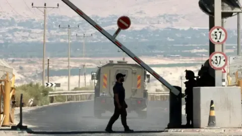 A Pair of Victims Gunned Down in Attack Close to Jordan-West Bank Border Crossing, IDF Reports